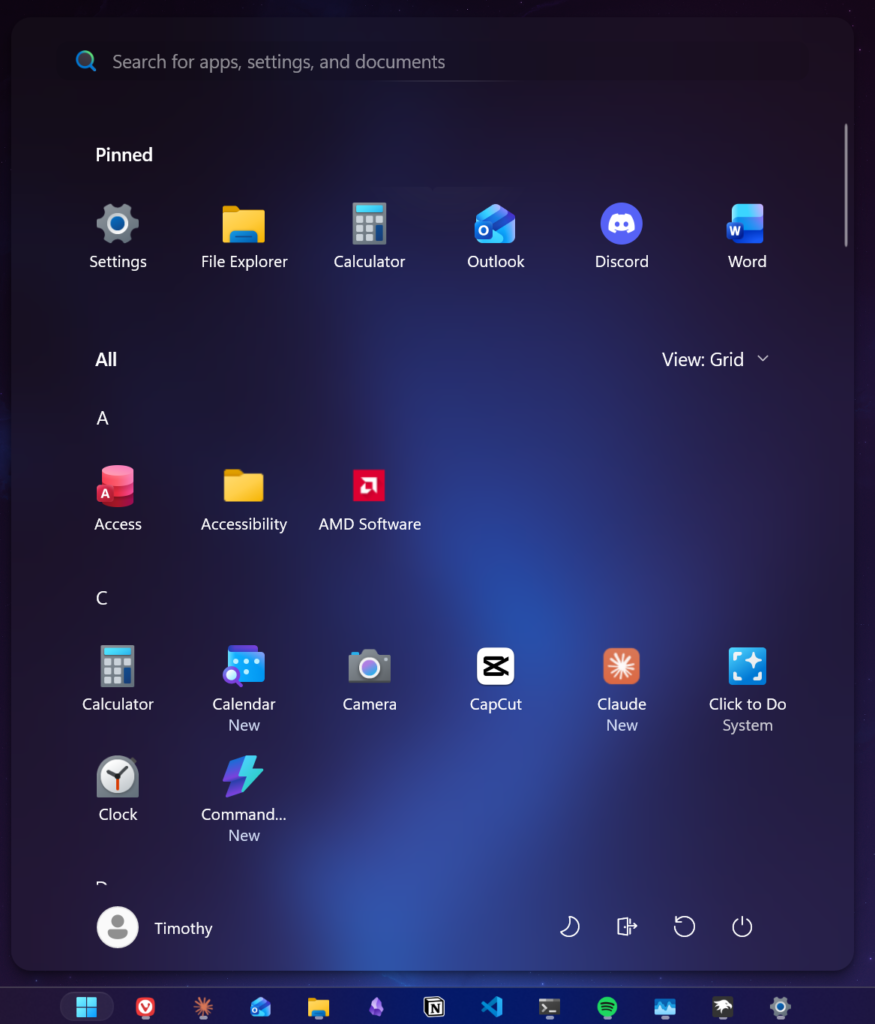 Windows 11 Start Menu Styler with TranslucentStartMenu theme applied showing wallpaper through the panel