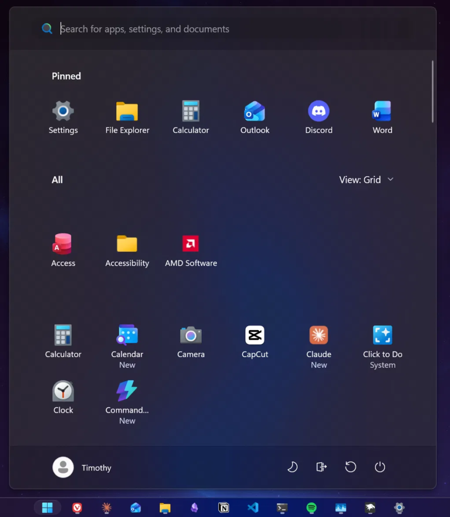 Windows 11 Start menu with Start Menu Styler theme set to none for comparison